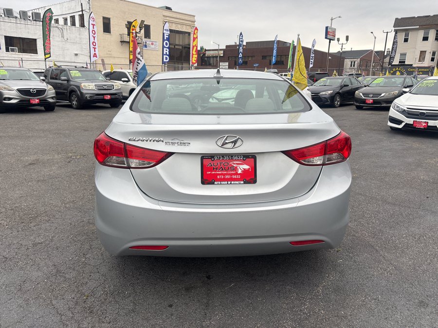 Used 2013 Hyundai Elantra GLS w/ Preferred Pkg FWD image 8