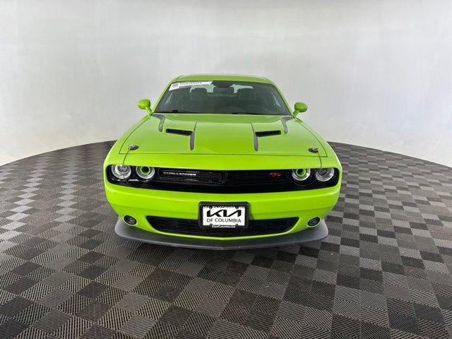 Used 2015 Dodge Challenger R/T Scat Pack w/ Scat Pack Appearance Package RWD image 3