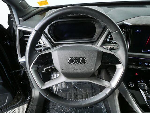 Used 2023 Audi Q4 e-tron Premium Plus w/ Premium Plus AWD/4WD image 19