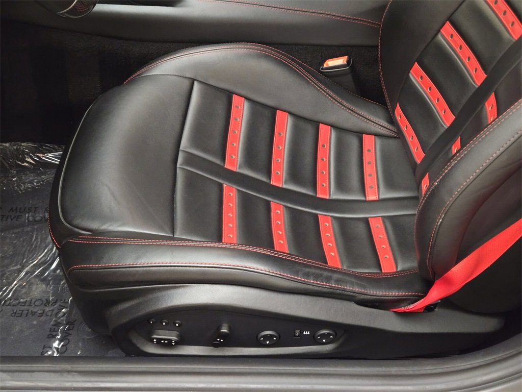 Used 2016 Ferrari F12 Berlinetta image 33