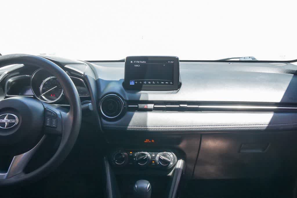 Used 2016 Scion iA FWD image 12