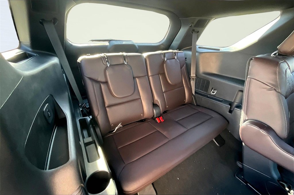 New 2025 Ford Explorer Platinum image 21