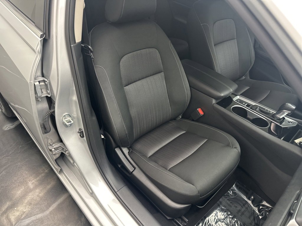 Used 2022 Nissan Altima 2.5 SV w/ SV Premium Package image 9