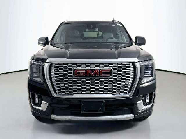 Used 2023 GMC Yukon Denali AWD/4WD image 2
