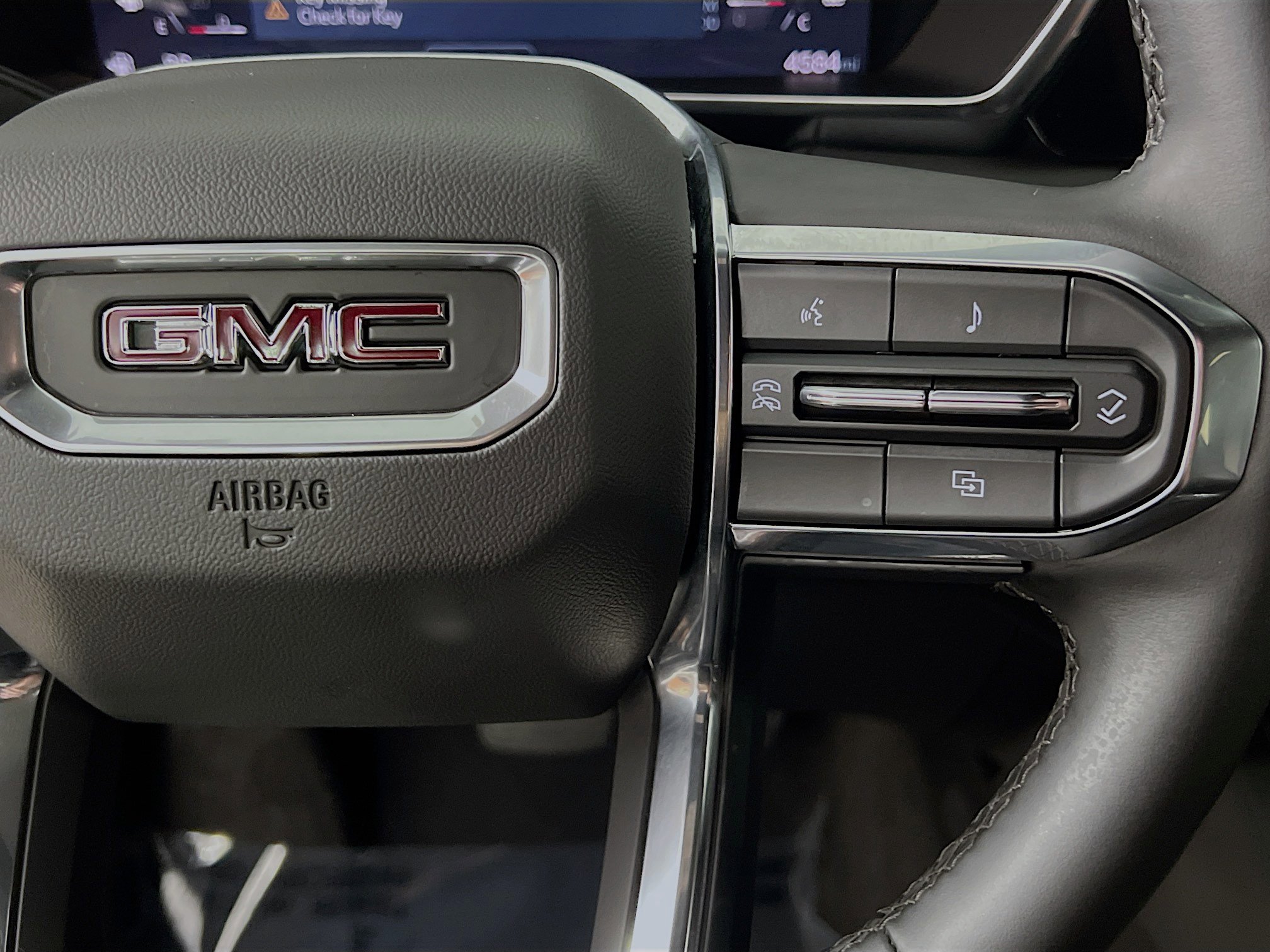 Used 2024 GMC Canyon Elevation w/ Elevation Premium Package image 19