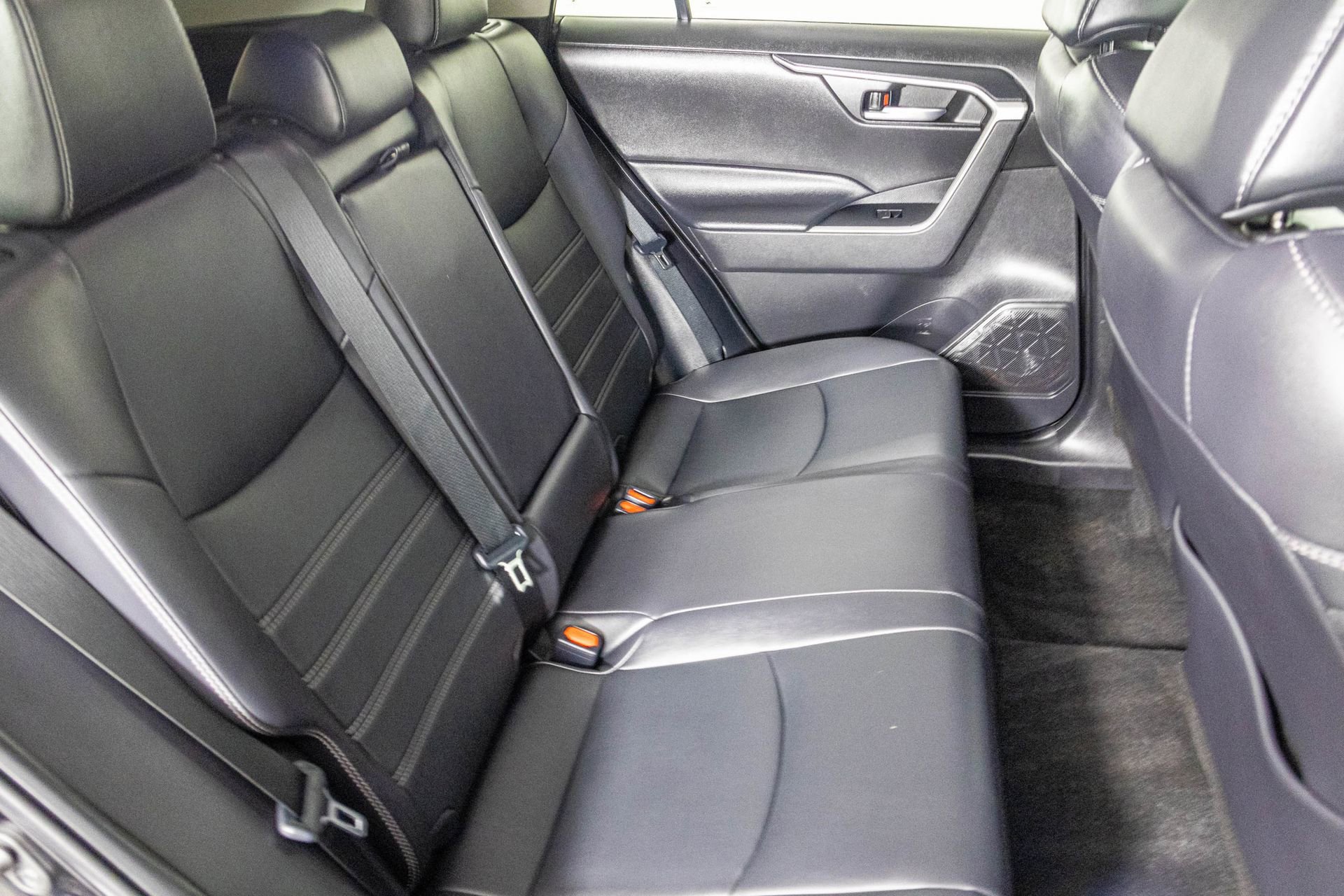 Used 2022 Toyota RAV4 XLE Premium image 41