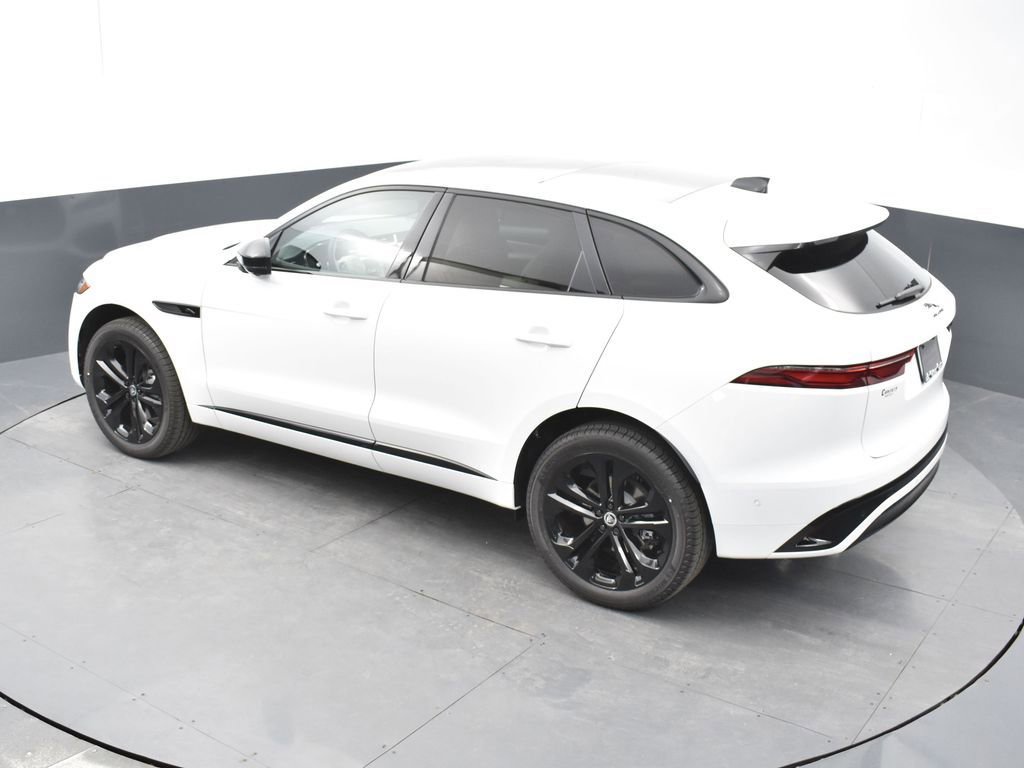 Certified 2025 Jaguar F-PACE R-Dynamic S image 31