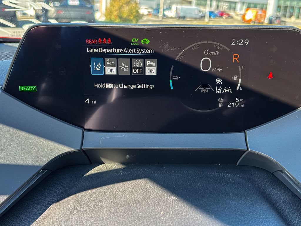 New 2026 Toyota Prius Plug-In Hybrid SE FWD image 21