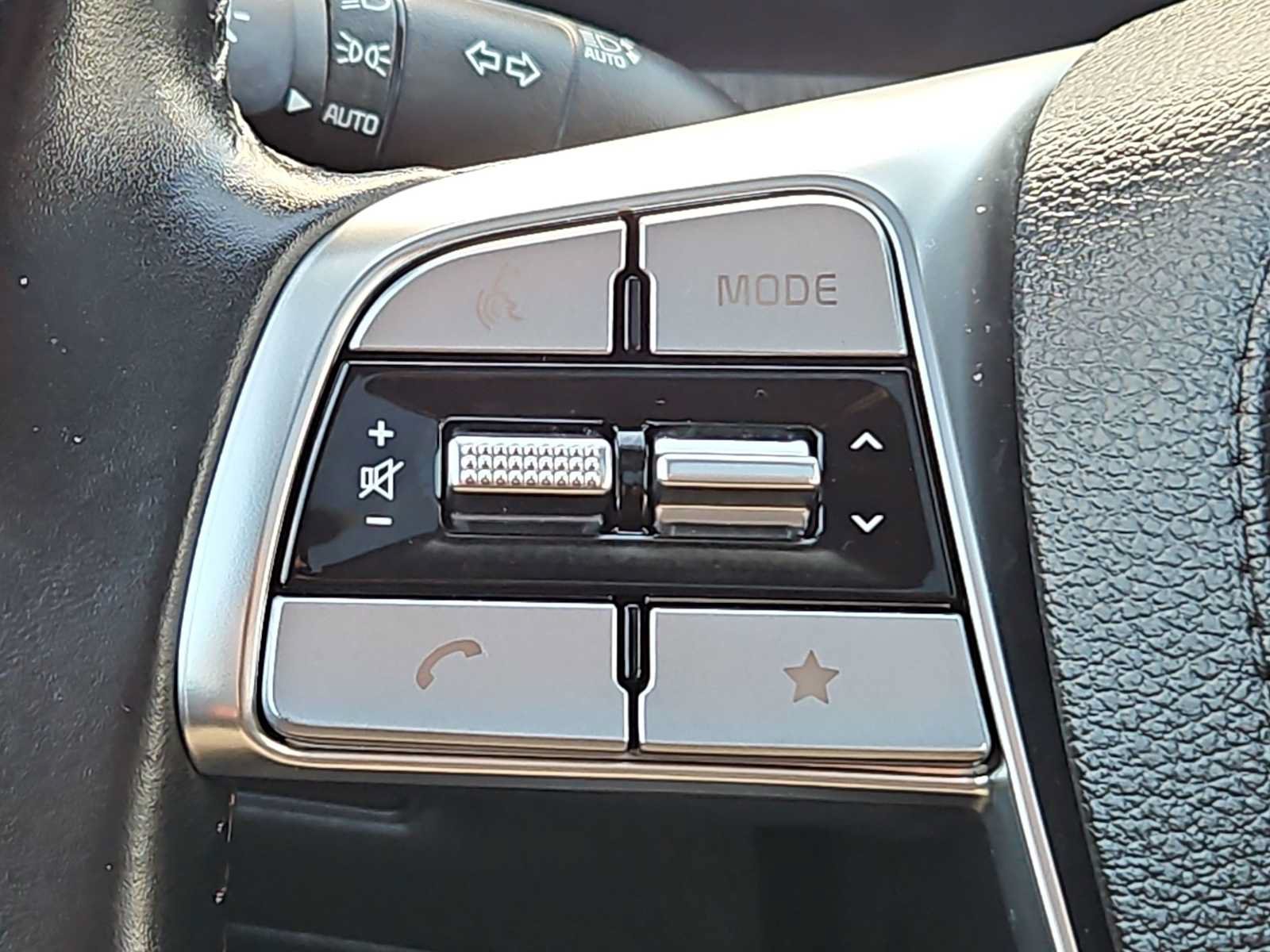 Certified 2025 Kia Telluride EX FWD image 26