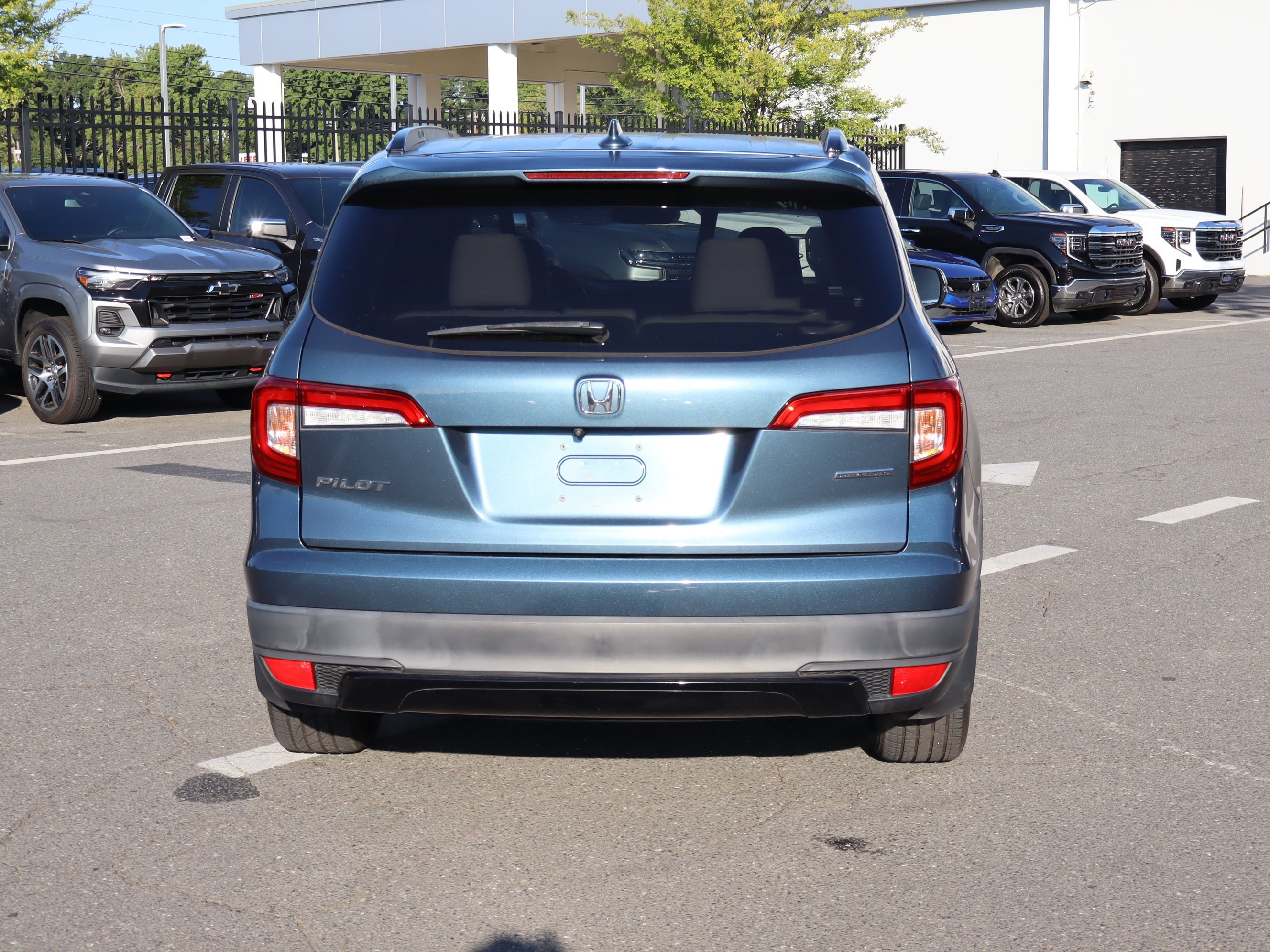 Used 2022 Honda Pilot Special Edition image 9