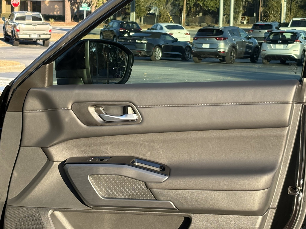New 2026 Nissan Pathfinder SL FWD image 8