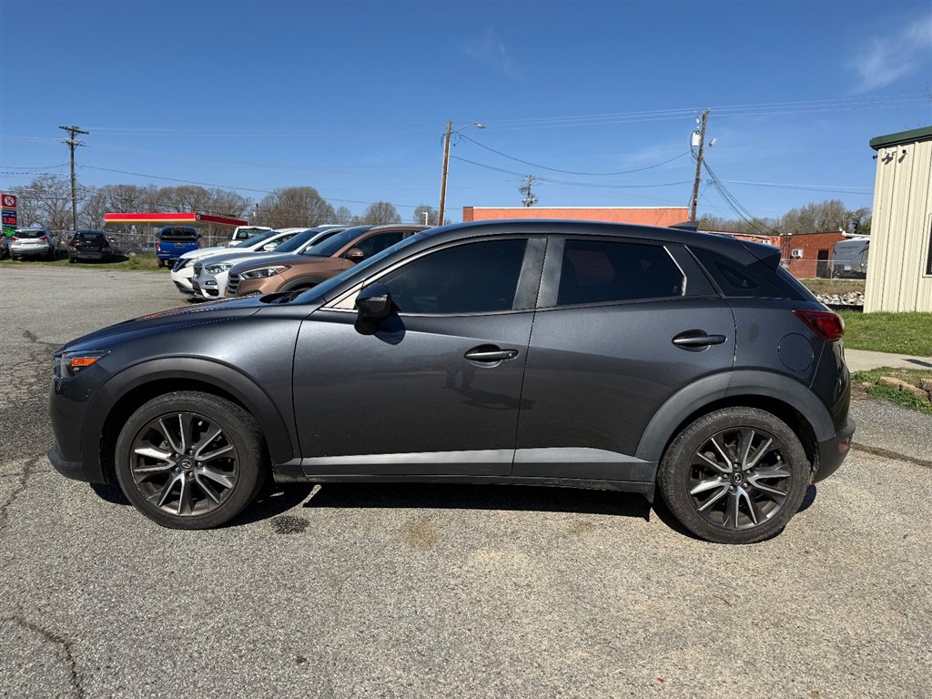 Used 2017 MAZDA CX-3 Touring image 2