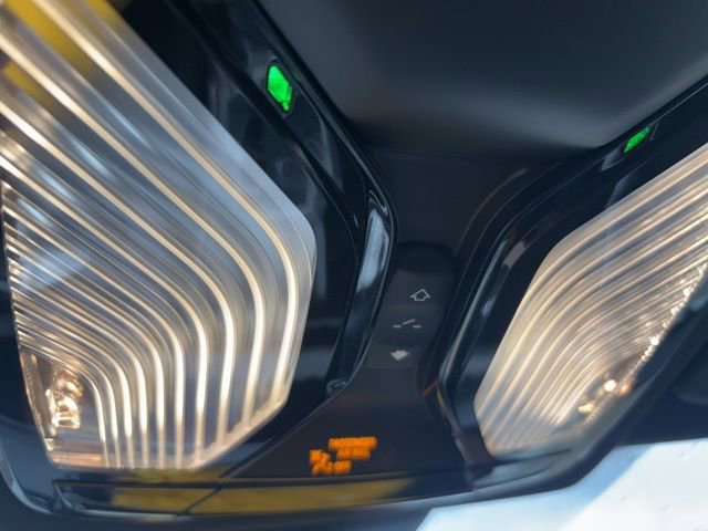 Used 2025 BMW 330i Sedan image 19