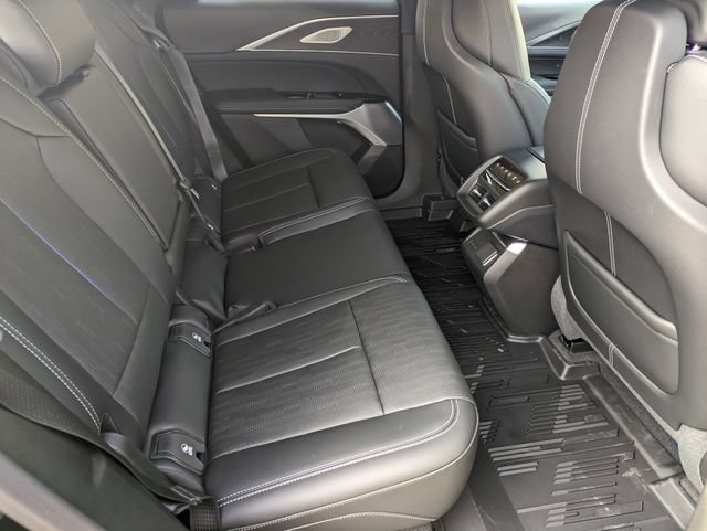 New 2026 Cadillac Lyriq V AWD/4WD image 25