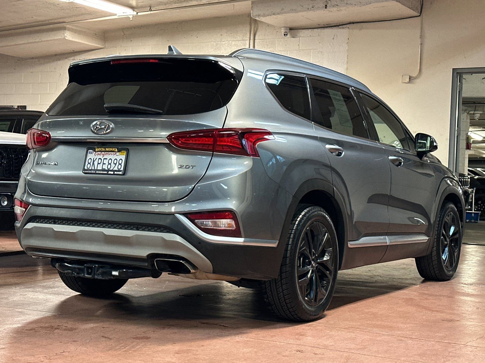 Used 2019 Hyundai Santa Fe Limited FWD image 5
