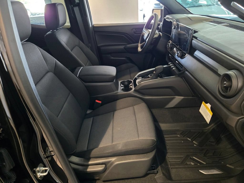 New 2026 Chevrolet Colorado W/T w/ WT Custom Package AWD/4WD image 6