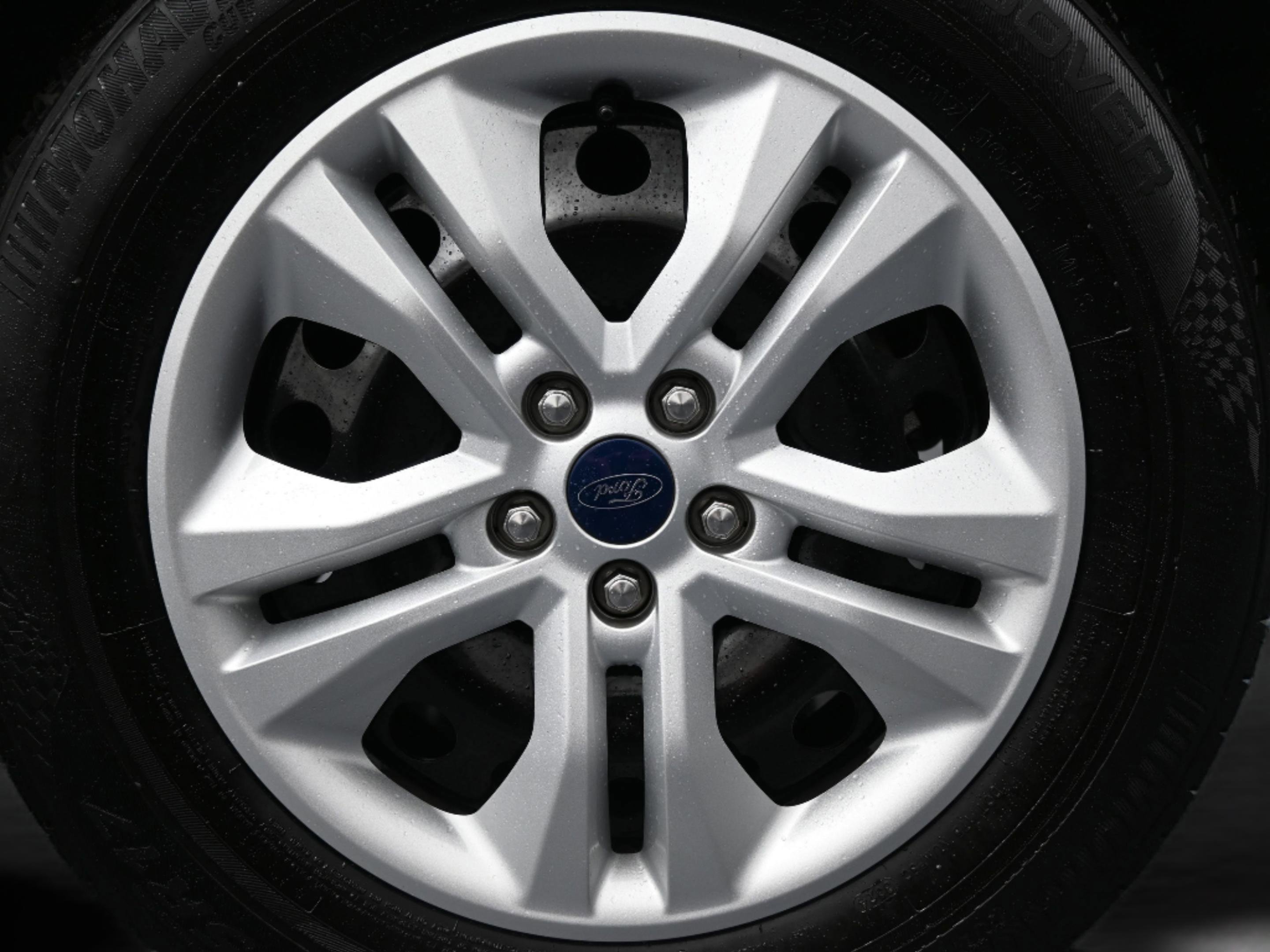 Used 2020 Ford Escape S image 10