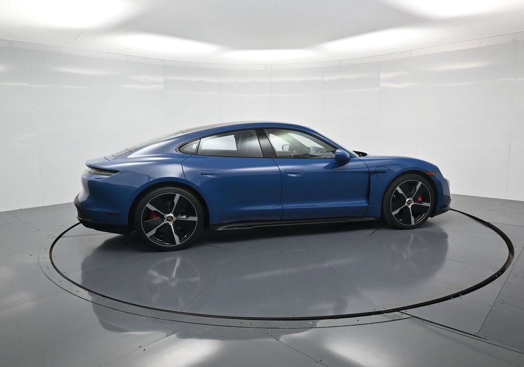 Certified 2024 Porsche Taycan GTS image 31