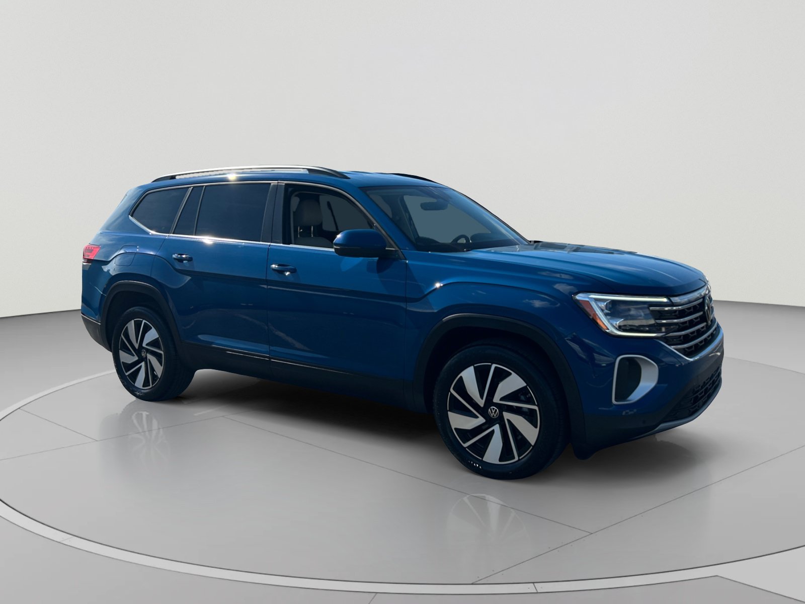 Certified 2026 Volkswagen Atlas SE FWD image 7