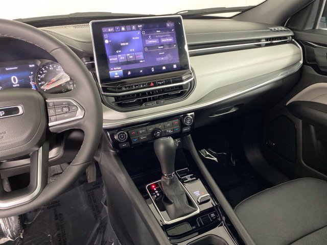 Used 2023 Jeep Compass Limited w/ Sun and Sound Group AWD/4WD image 29