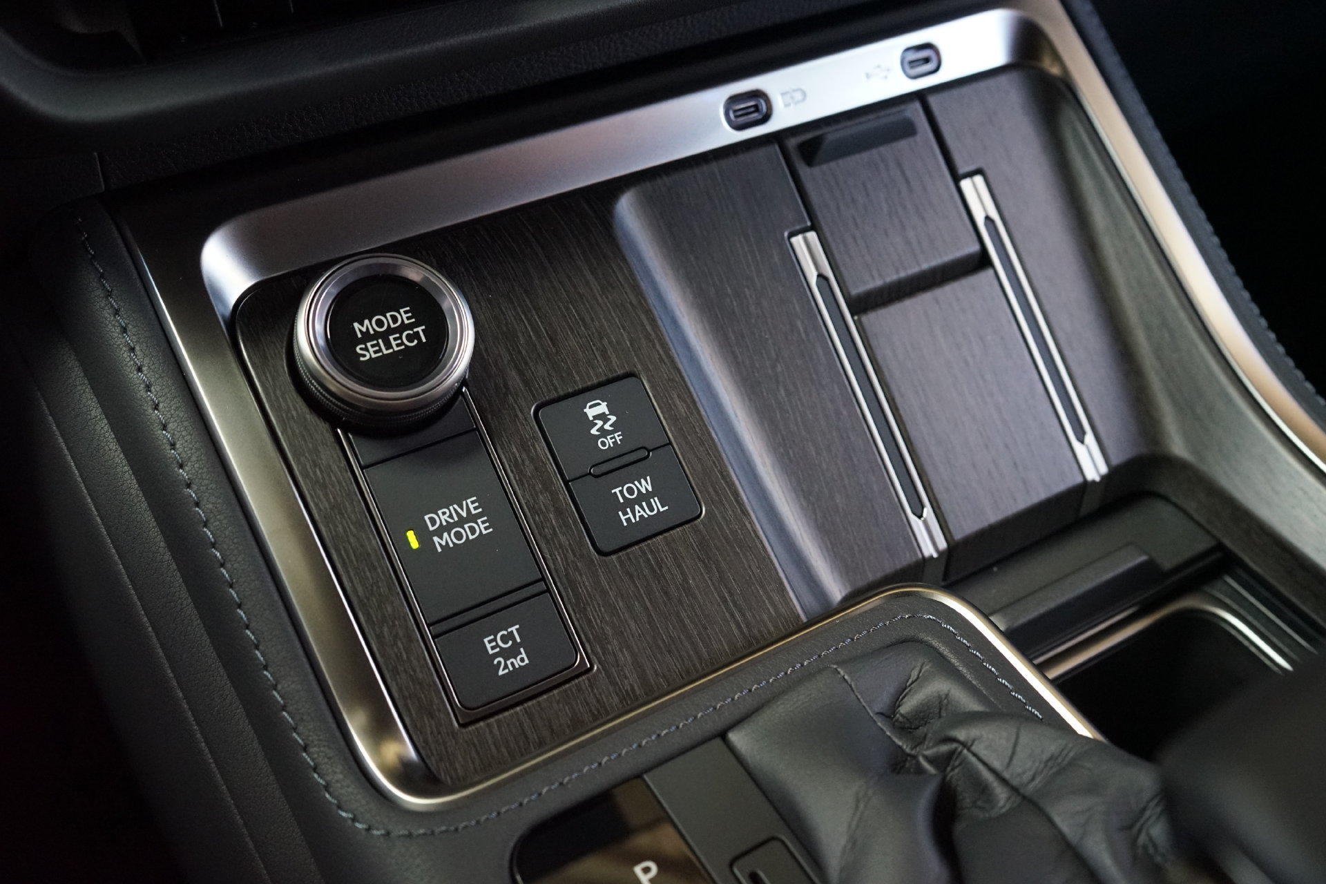 Used 2026 Lexus GX 550 AWD/4WD image 17
