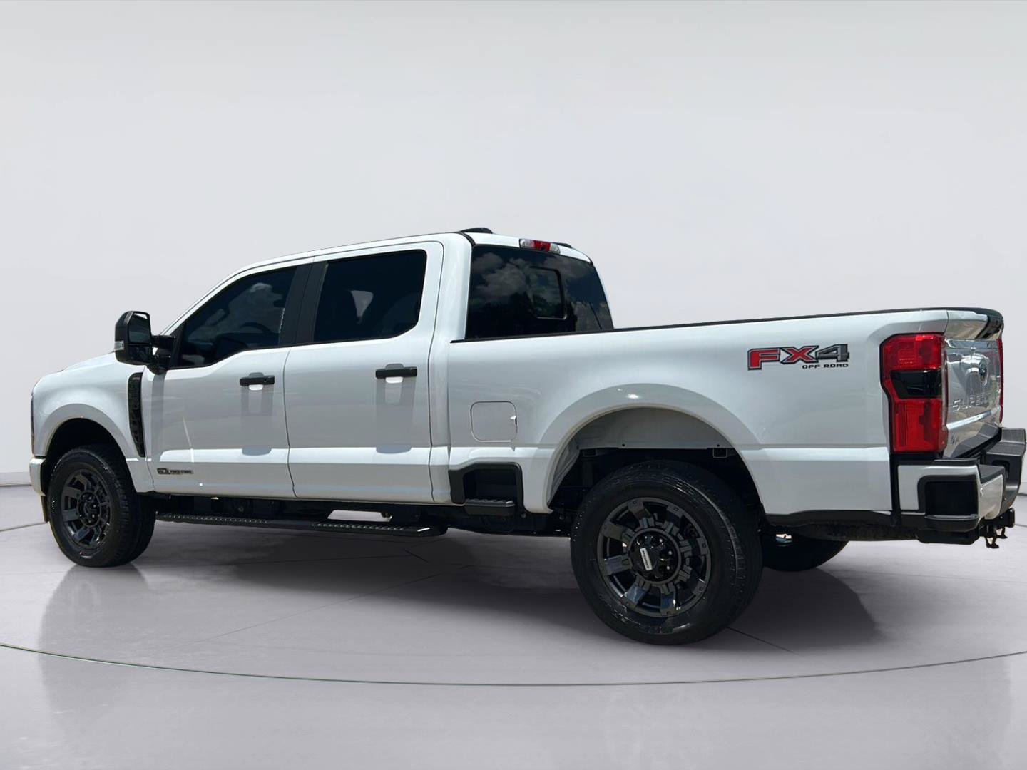 Certified 2024 Ford F250 XL w/ STX Appearance Package AWD/4WD image 4