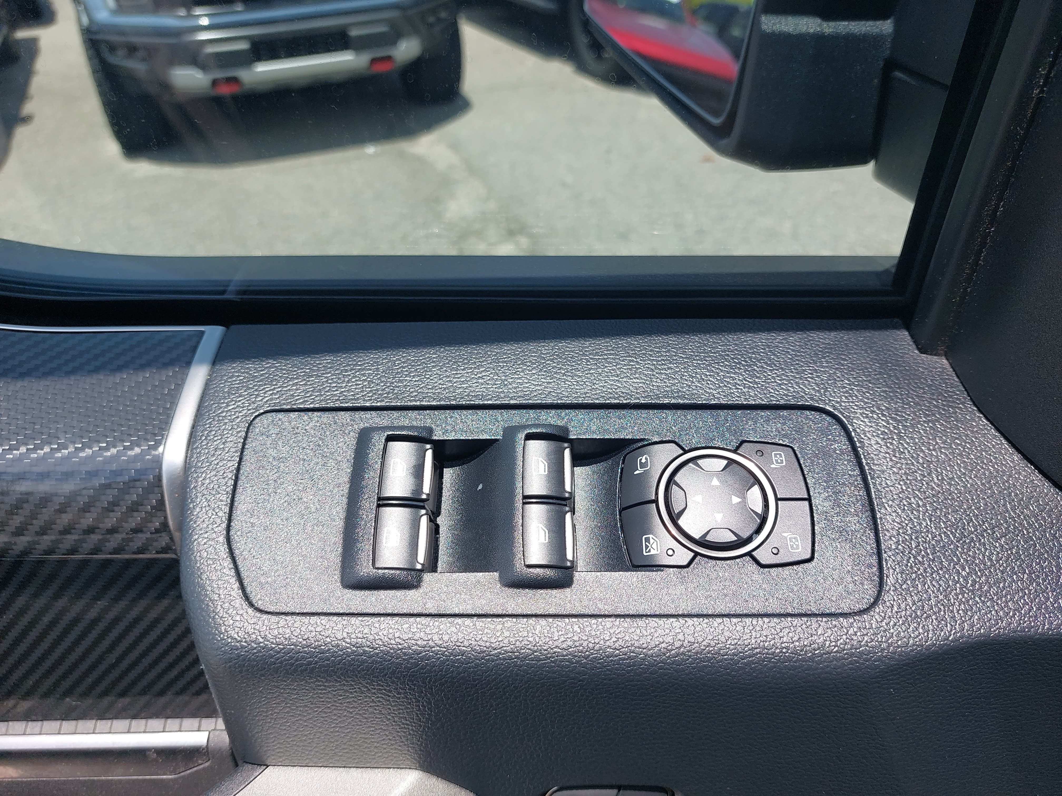 Used 2018 Ford F150 Raptor w/ Equipment Group 802A Luxury AWD/4WD image 28