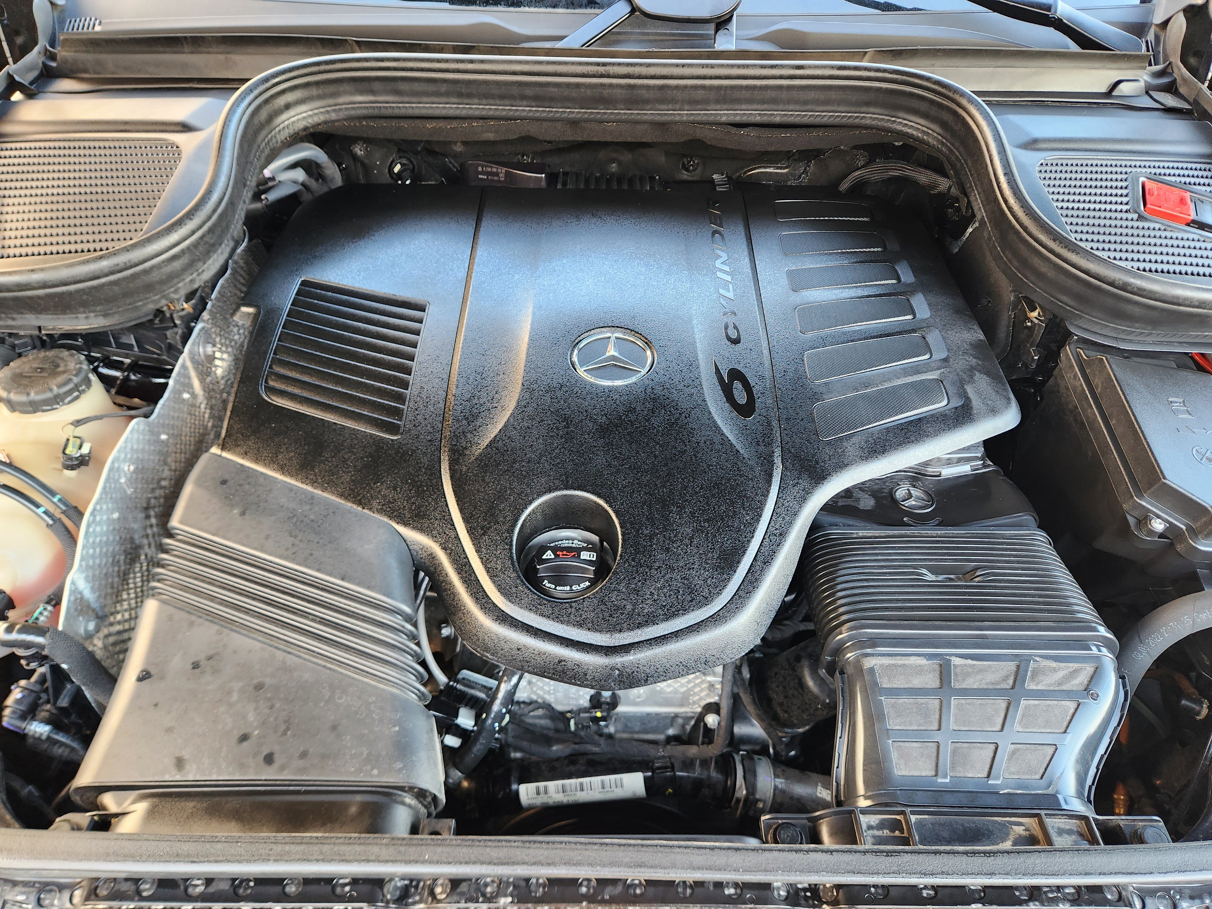 Used 2023 Mercedes-Benz GLS 450 4MATIC image 31