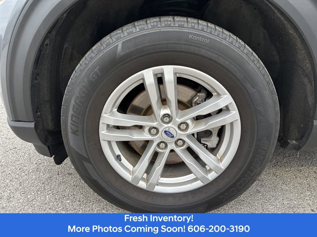 Used 2023 Ford Explorer XLT w/ Equipment Group 202A image 9
