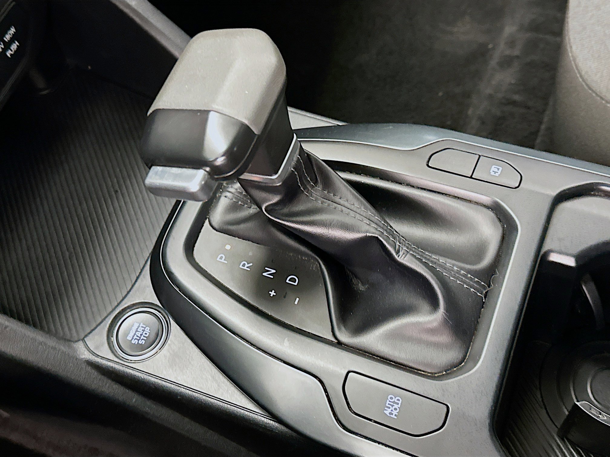 Used 2025 Kia K4 LXS image 25