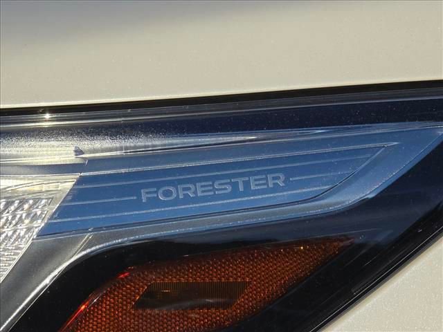 Used 2022 Subaru Forester Touring w/ Popular Package #3 AWD/4WD image 30