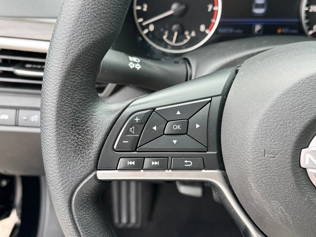 Used 2024 Nissan Altima 2.5 SV AWD/4WD image 15