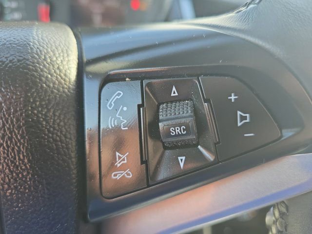 Used 2021 Chevrolet Trax LT w/ LT Convenience Package image 26