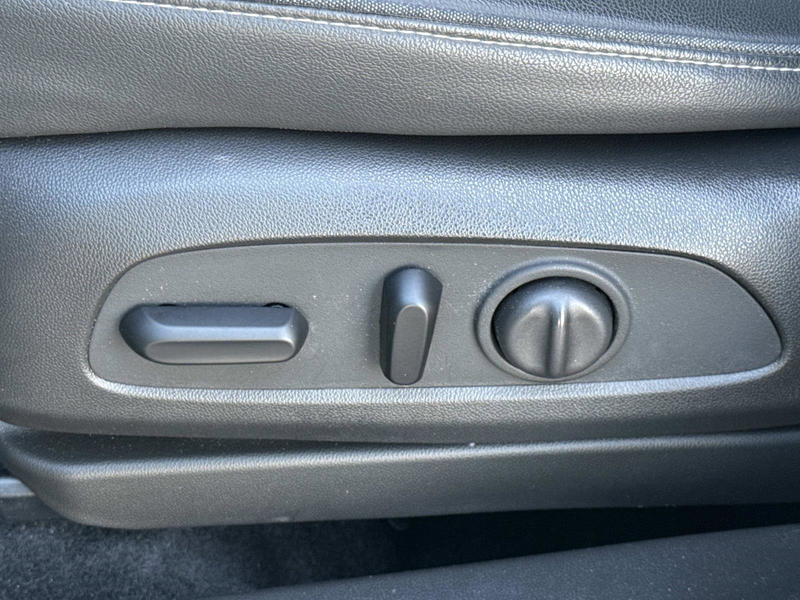 Used 2023 Chevrolet TrailBlazer ACTIV w/ Technology Package image 15