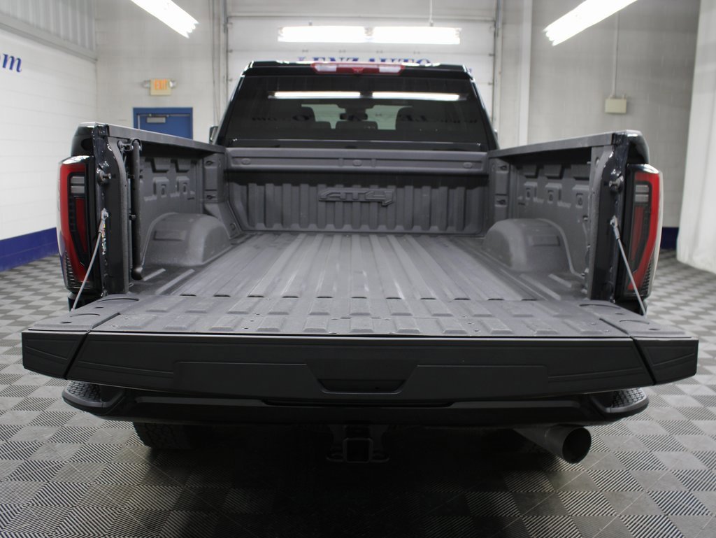 Used 2024 GMC Sierra 2500 AT4 image 41