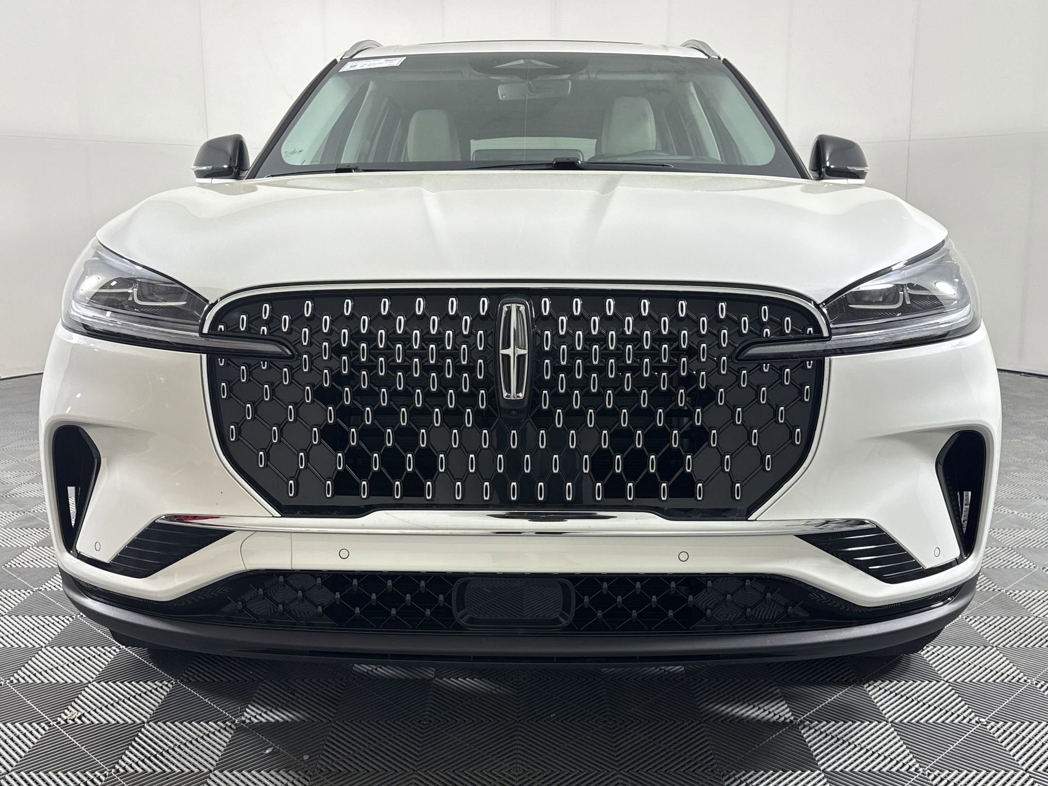 Used 2025 Lincoln Aviator Reserve w/ Illumination Package image 7