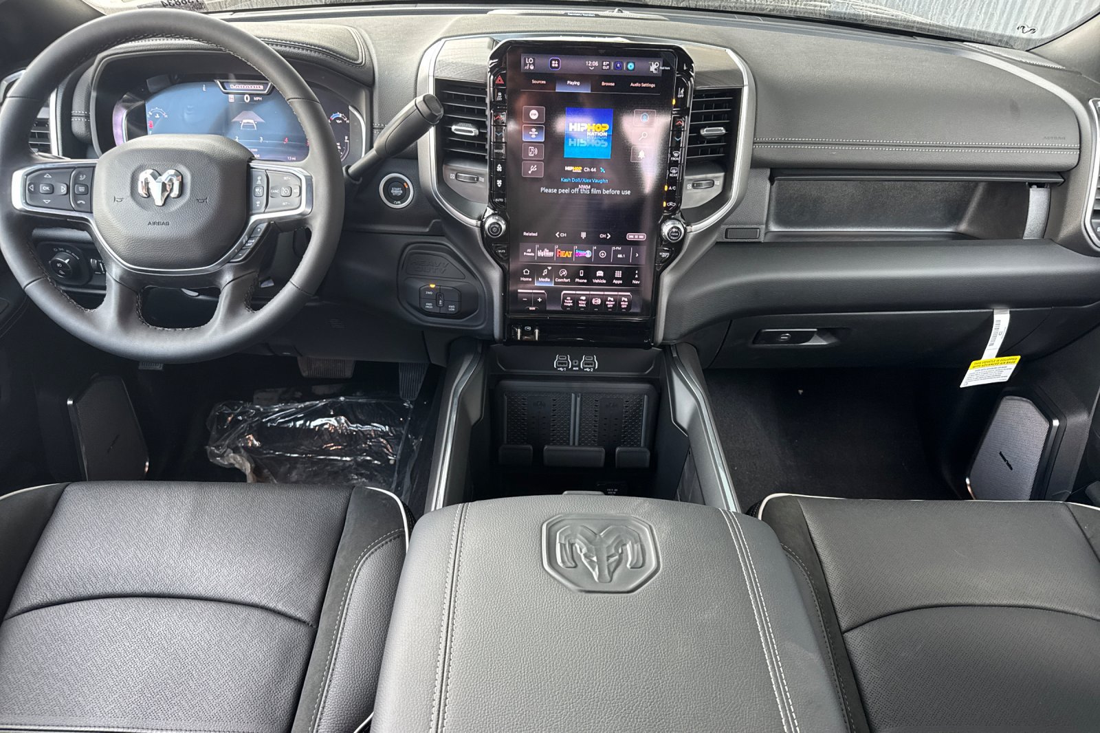New 2027 RAM 3500 Laramie AWD/4WD image 12