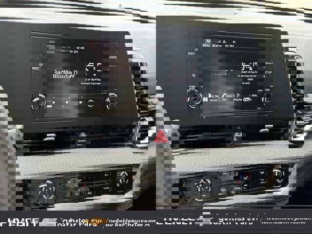 Used 2023 Kia Sportage LX image 7