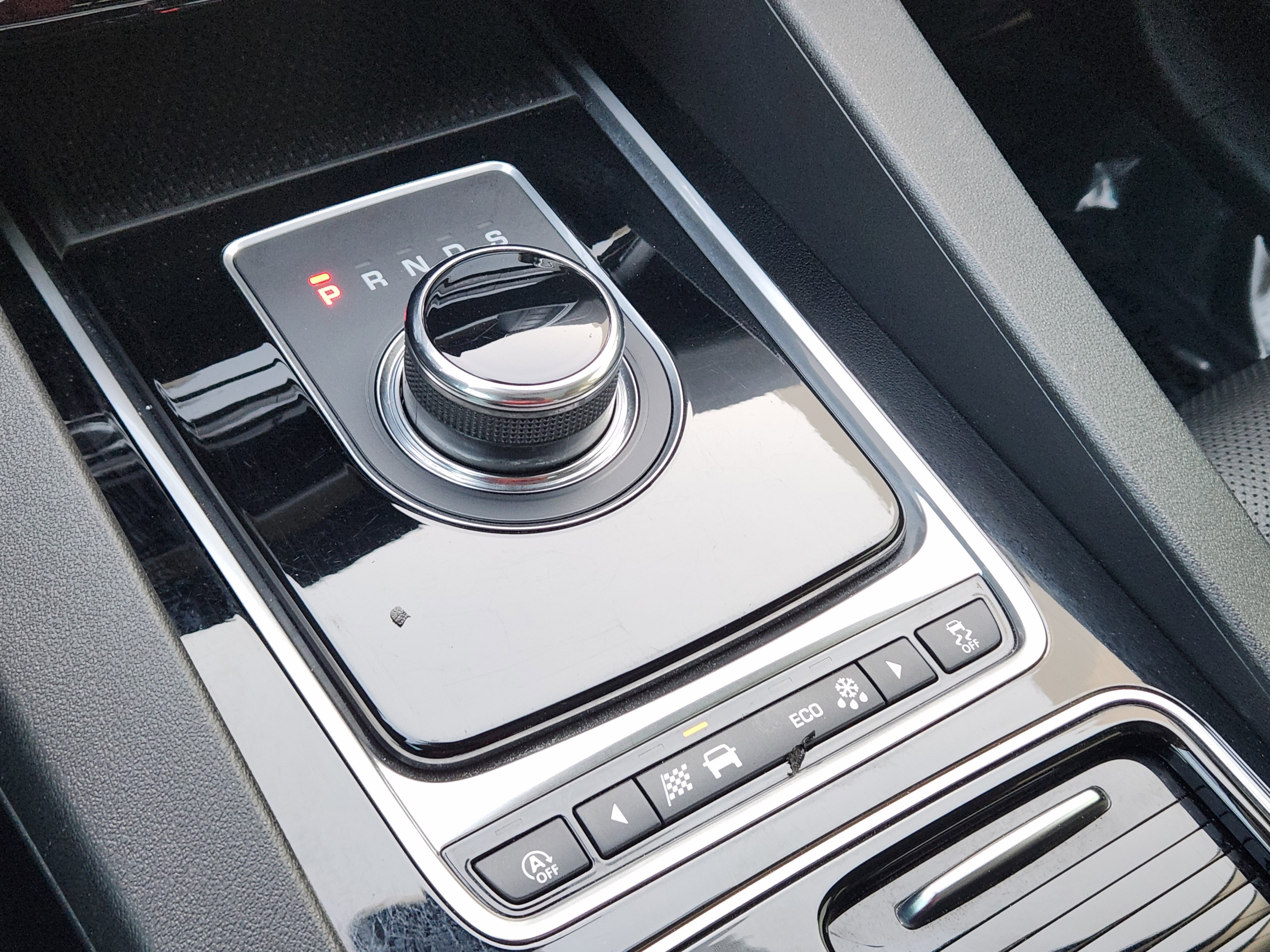 Used 2018 Jaguar F-PACE Prestige image 20