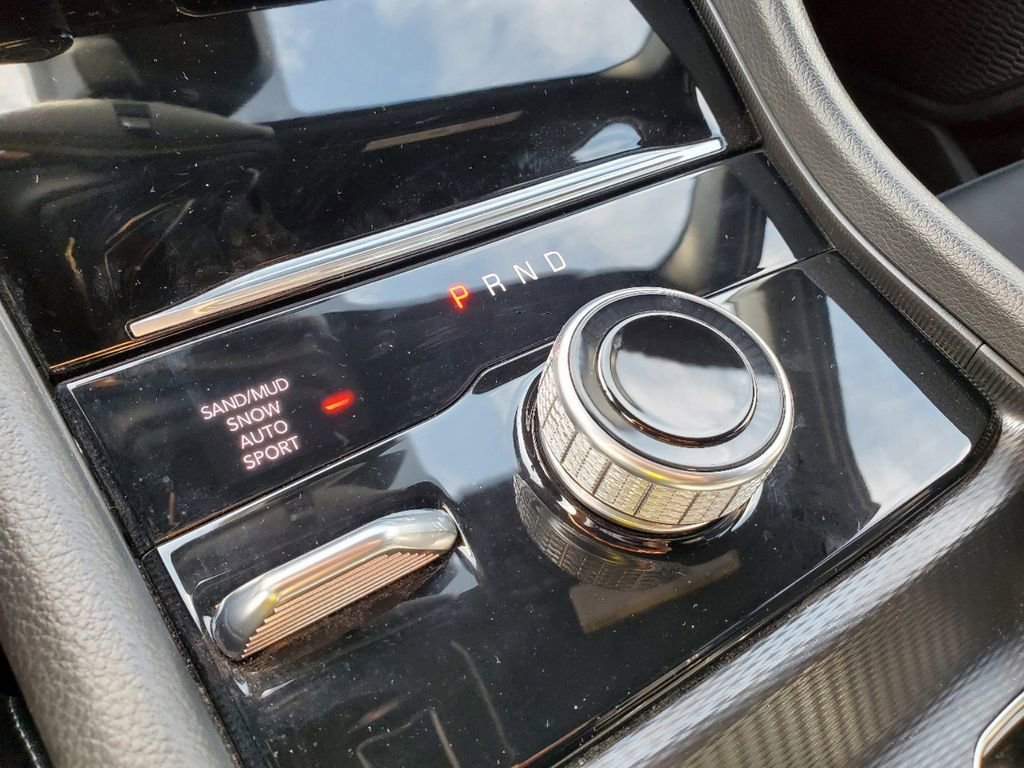 Used 2024 Jeep Grand Cherokee Limited image 24