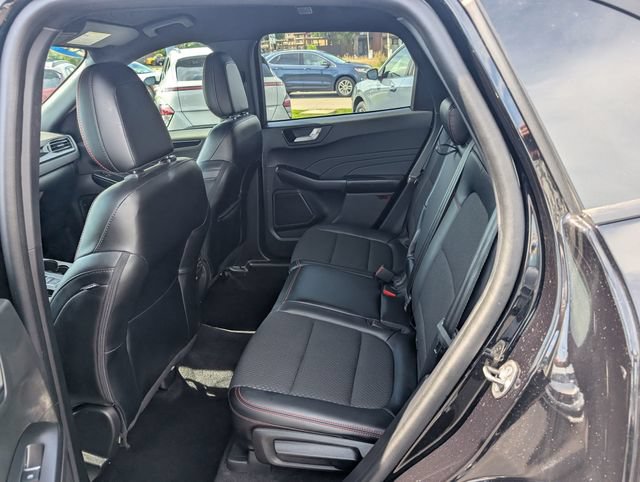 Used 2023 Ford Escape ST-Line w/ Tech Pack #1 AWD/4WD image 9