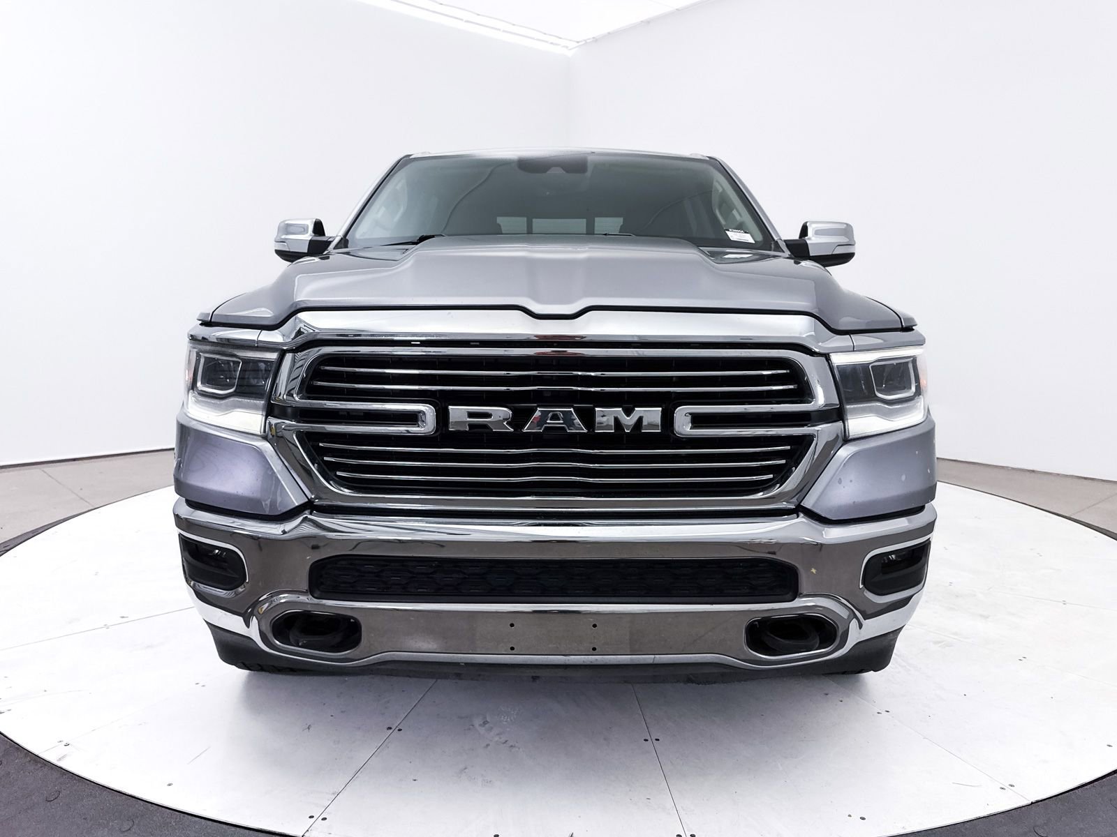 Used 2021 RAM 1500 Laramie w/ Off Road Group AWD/4WD image 11