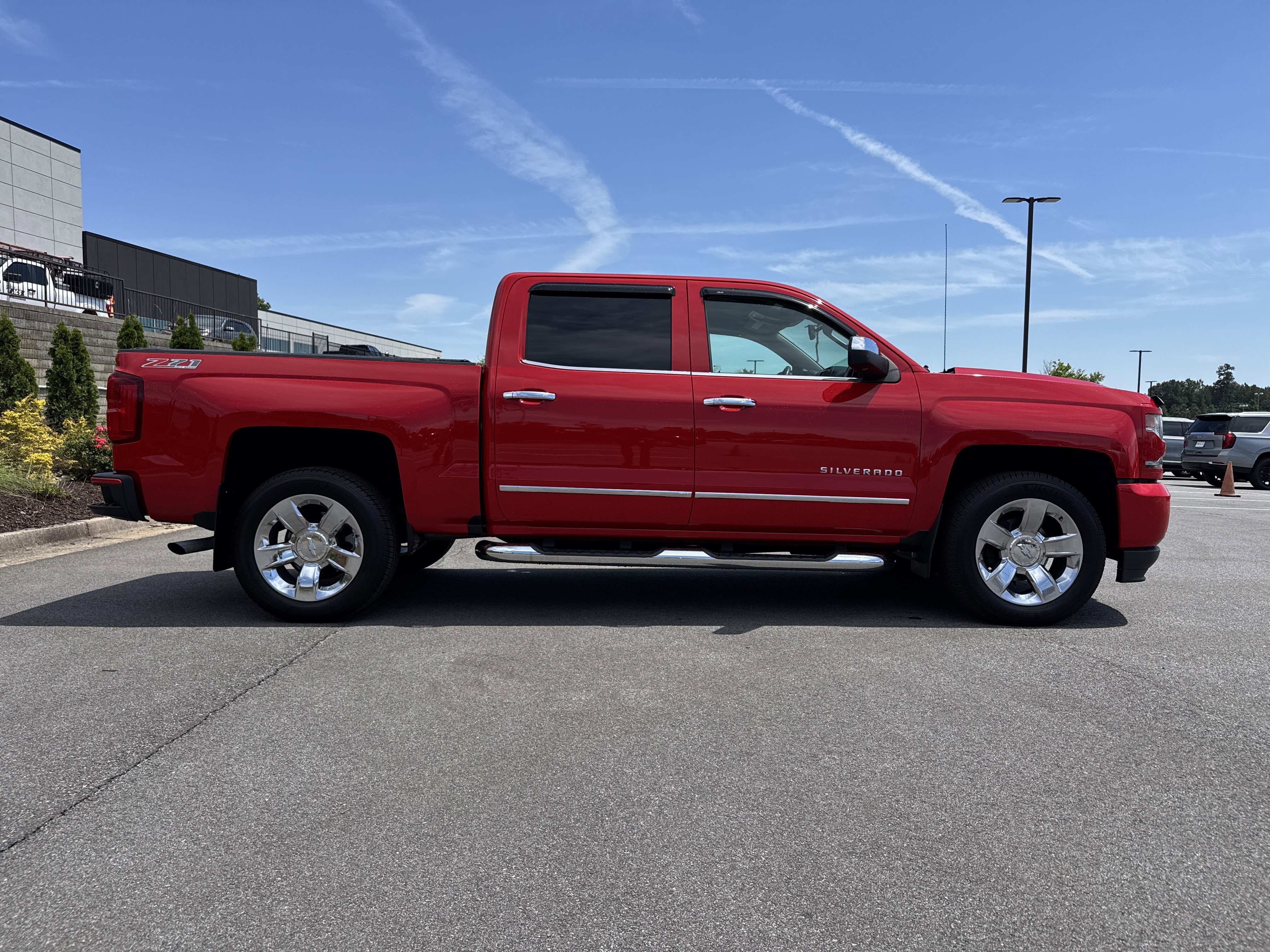 Used 2017 Chevrolet Silverado 1500 LTZ Z71 w/ LTZ Plus Package AWD/4WD image 11