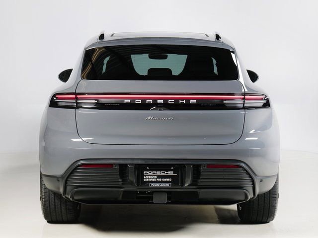 Certified 2025 Porsche Macan 4 Electric image 10