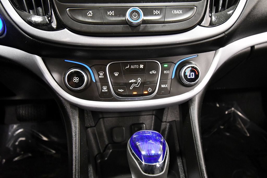 Used 2018 Chevrolet Volt LT FWD image 24