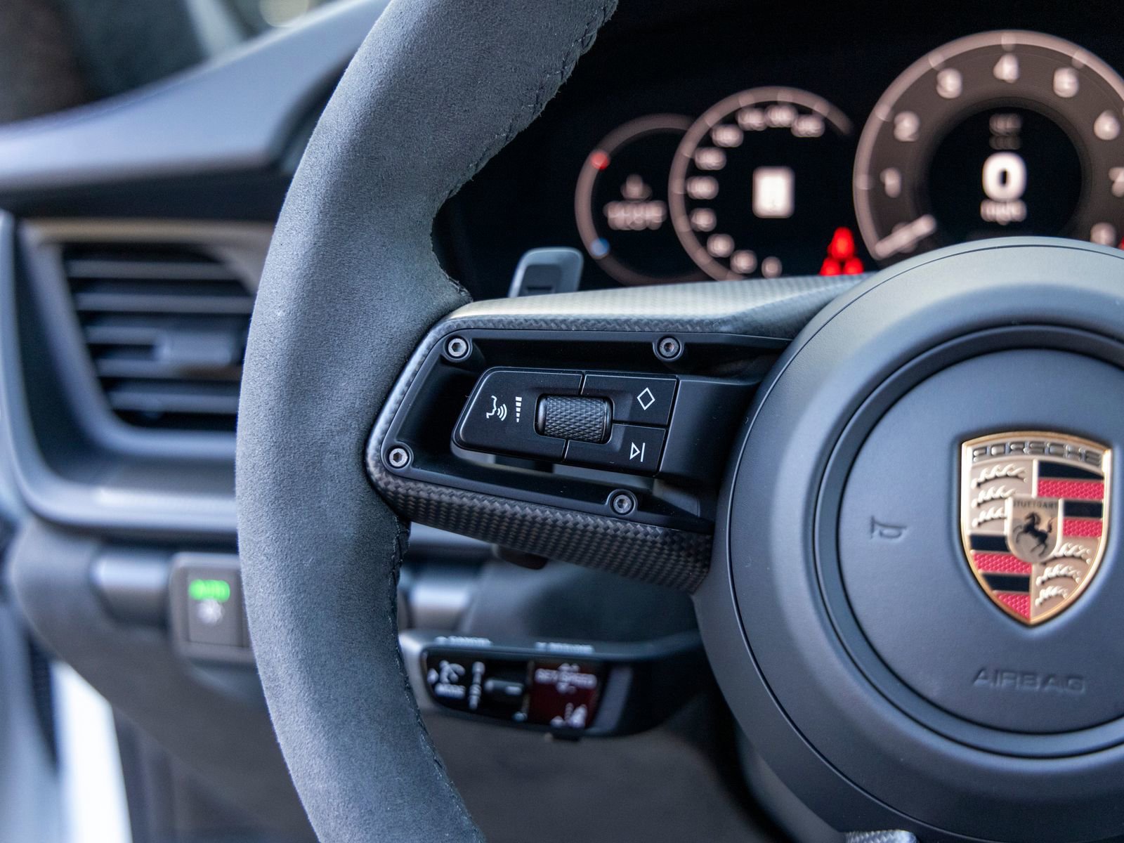 Certified 2025 Porsche 911 Carrera 4 GTS image 36