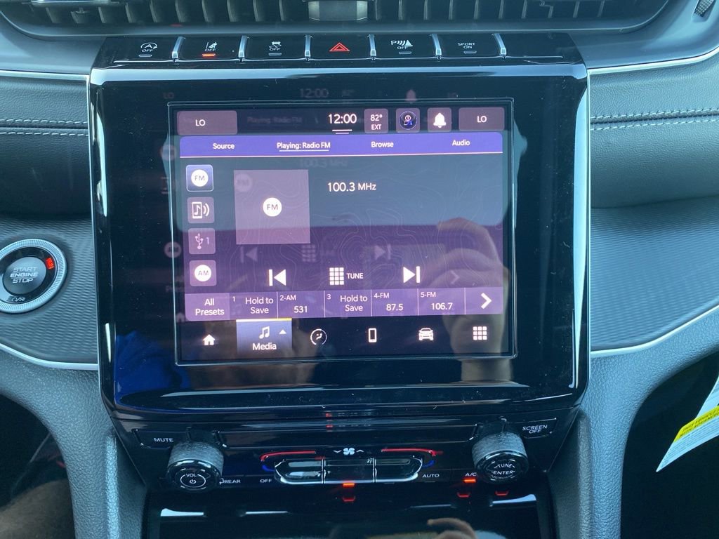 New 2025 Jeep Grand Cherokee Laredo X image 31