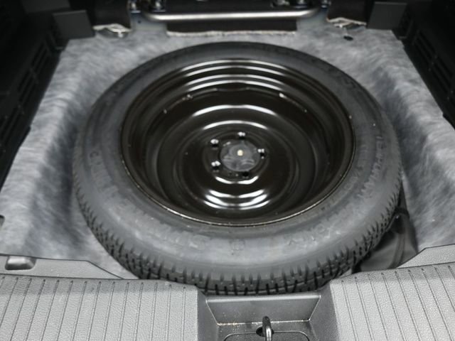 Used 2025 Nissan Rogue SV image 14