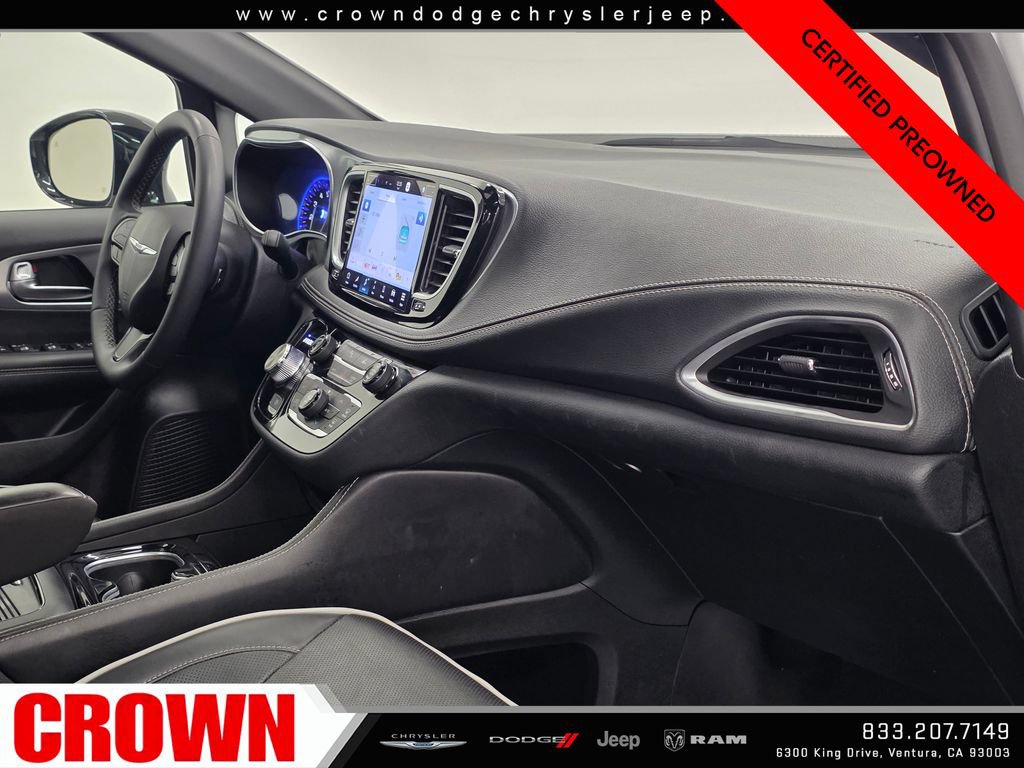 Used 2026 Chrysler Pacifica Limited w/ S Appearance Package FWD image 16