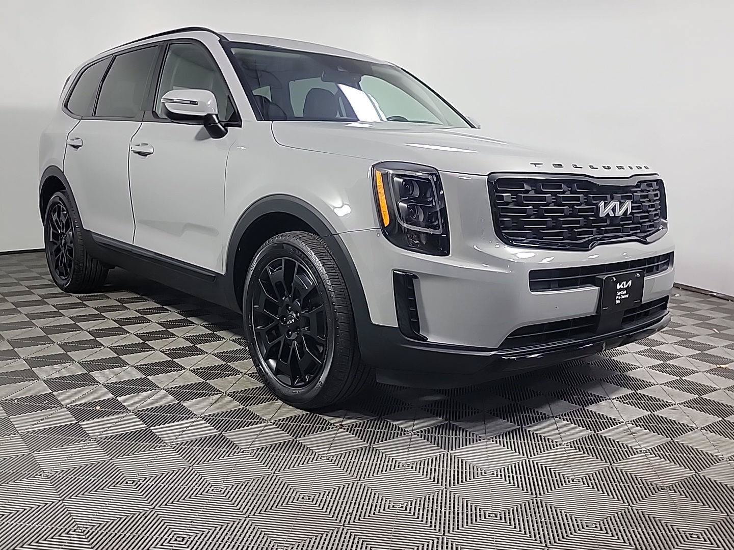 Certified 2022 Kia Telluride EX w/ EX Premium Package AWD/4WD image 1